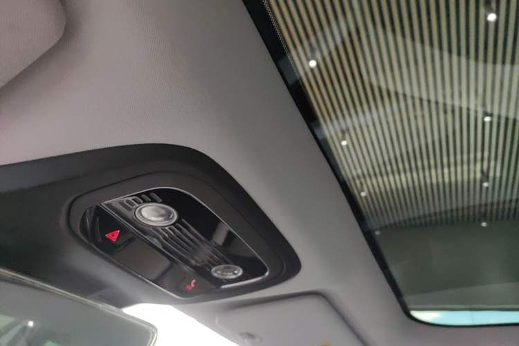 Used NETA GT 2023 560 Headliner