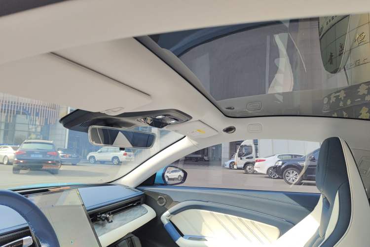 Used NETA GT 2023 560 Headliner
