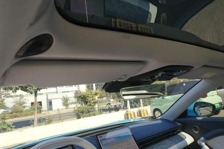 Used NETA GT 2023 560 Headliner