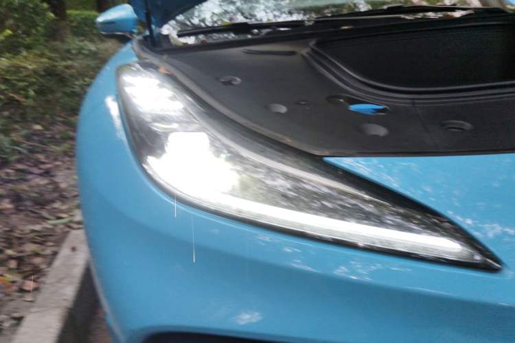 Used NETA GT 2023 560 Right Front Headlight