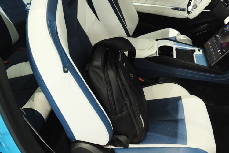 Used NETA GT 2023 560 Right Front Seat