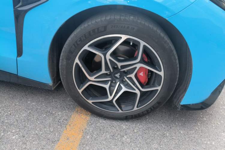 Used NETA GT 2023 580 AWD Right Front Wheel Hub
