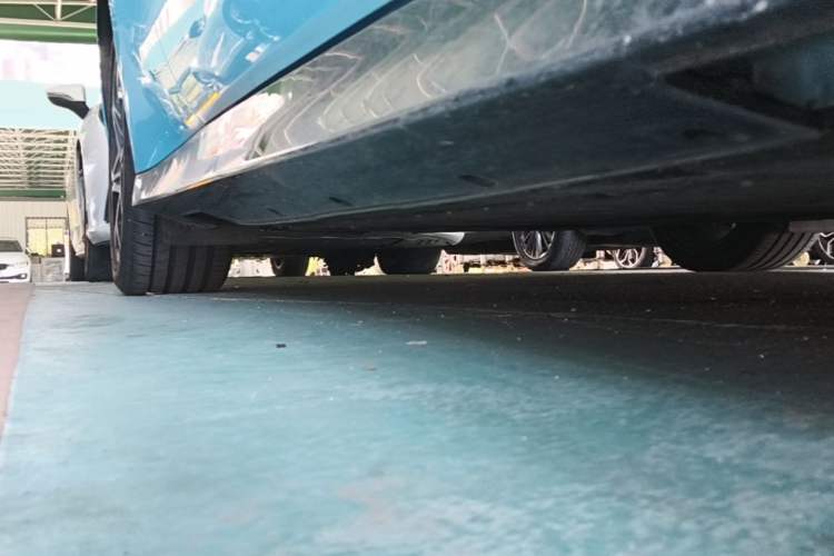 Used NETA GT 2023 560 Right Side Sill
