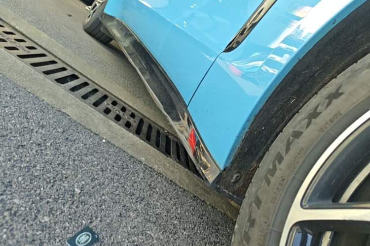 Used NETA GT 2023 560 Right Side Sill