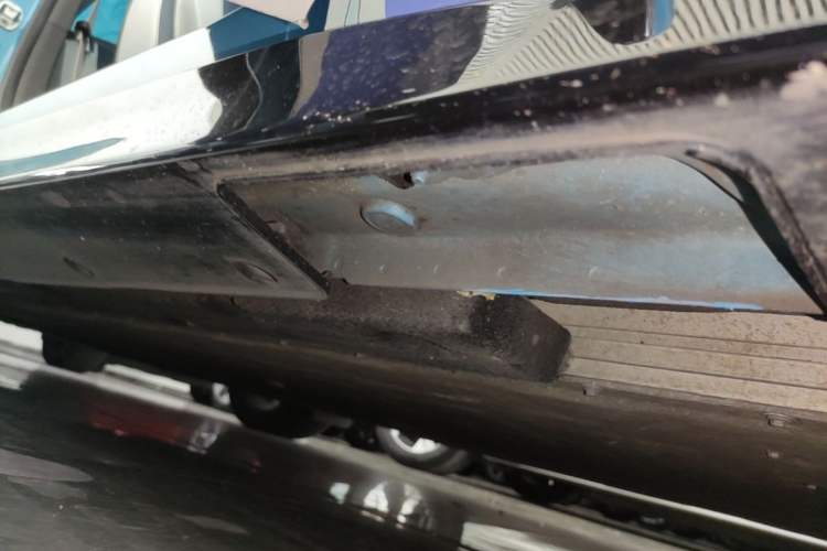 Used NETA GT 2023 560 Right Side Sill