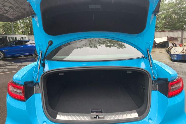 Used NETA GT 2023 560 Trunk