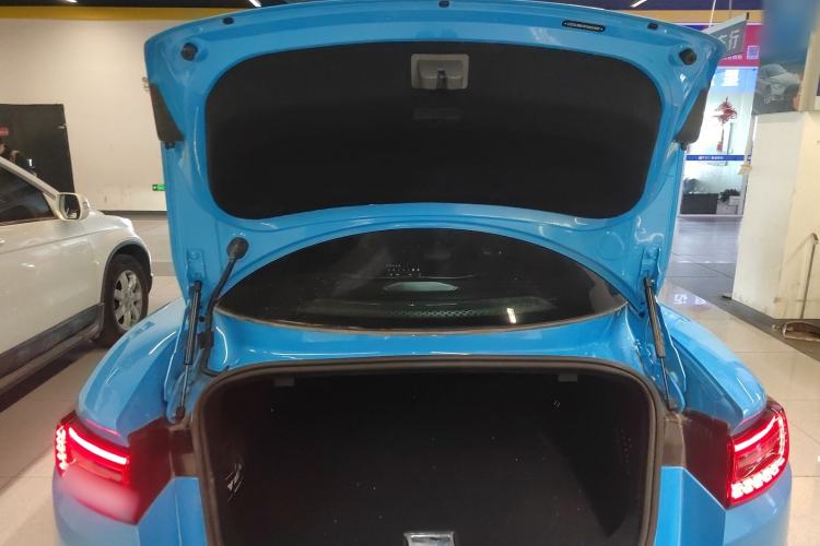 Used NETA GT 2023 560 Trunk