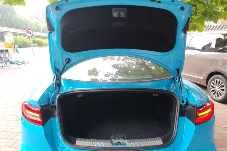 Used NETA GT 2023 560 Lite Trunk