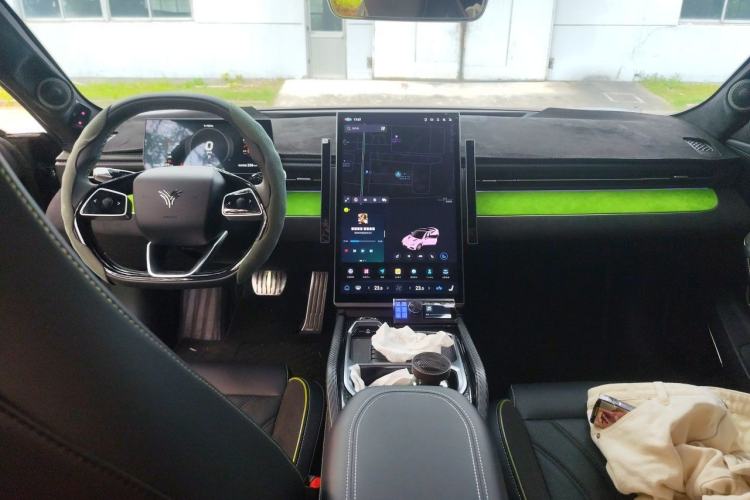 Used NETA GT 2023 580 AWD Center Console