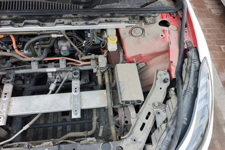Used NETA GT 2023 560 Engine Bay Left