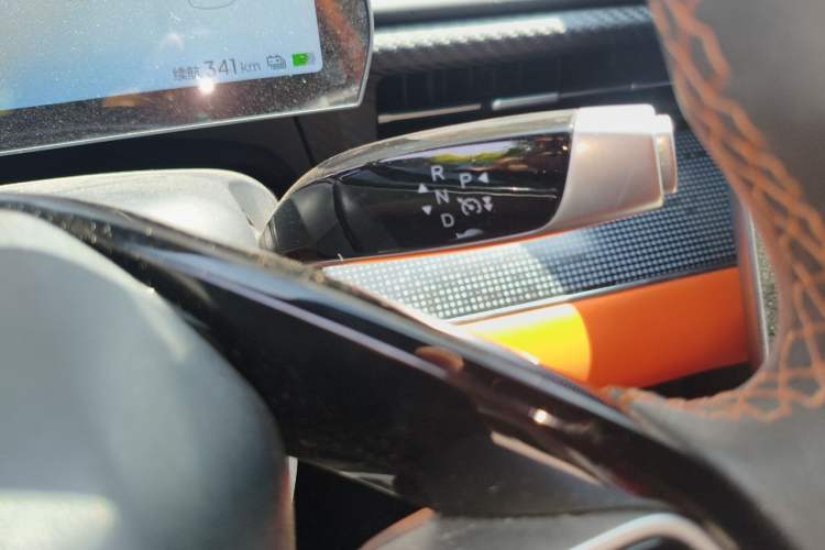 Used NETA GT 2023 560 Gear Lever