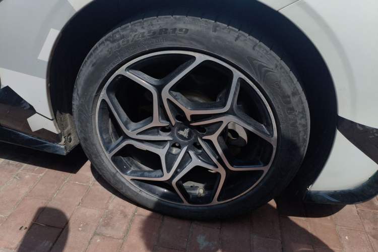 Used NETA GT 2023 560 Right Front Wheel Hub