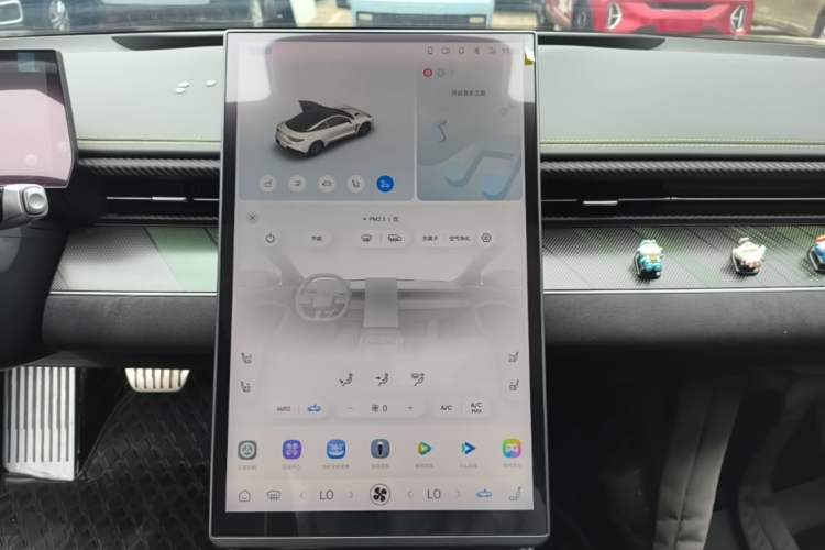 Used NETA GT 2023 560 Audio And AC Panel