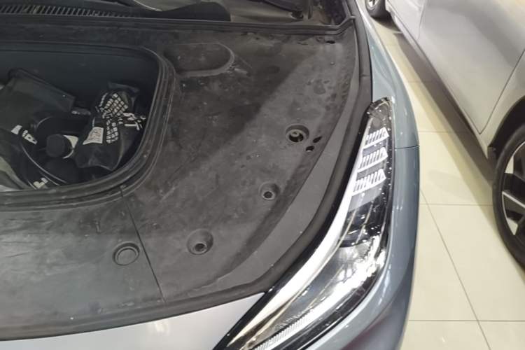 Used NETA GT 2023 580 AWD Sport Edition Engine Bay Left