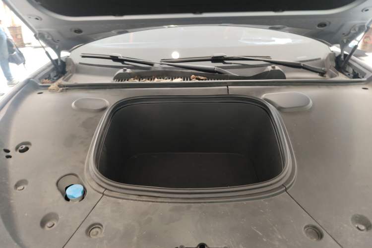 Used NETA GT 2023 660 Engine Bay