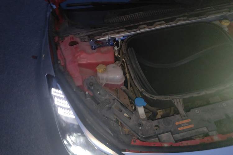Used NETA GT 2023 580 AWD Engine Bay Right