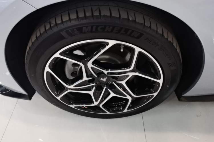 Used NETA GT 2023 560 Exterior 4