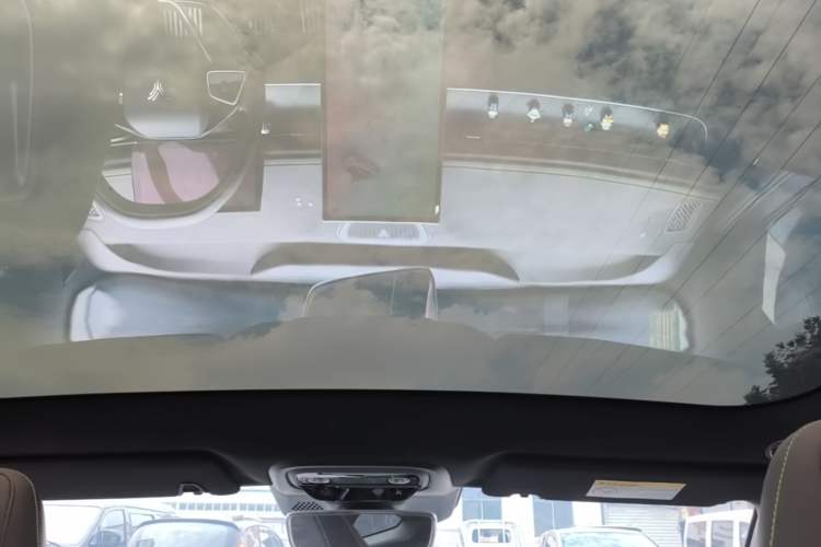 Used NETA GT 2023 560 Headliner