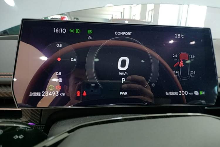 Used NETA GT 2023 660 Instrument Cluster