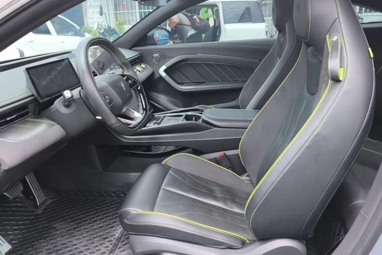 Used NETA GT 2023 560 Left Front Seat