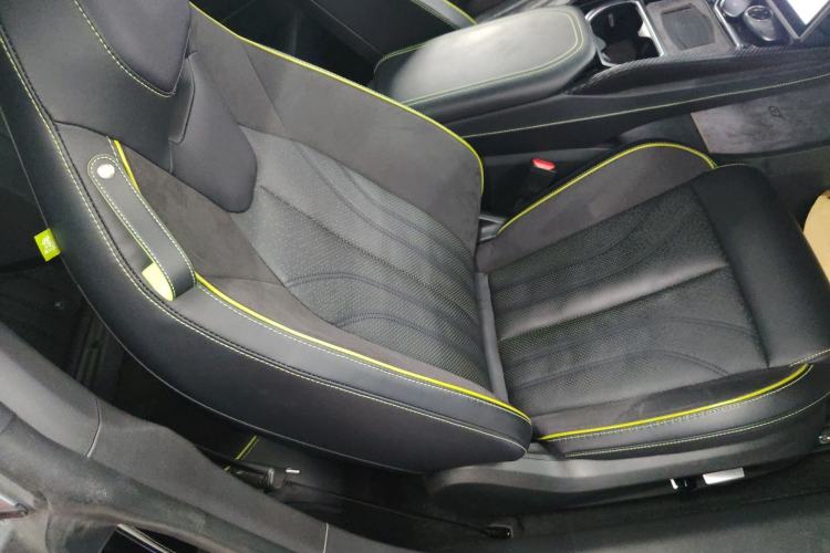 Used NETA GT 2023 580 AWD Right Front Seat