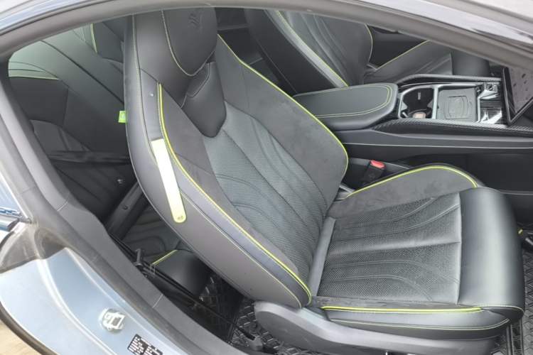 Used NETA GT 2023 560 Right Front Seat