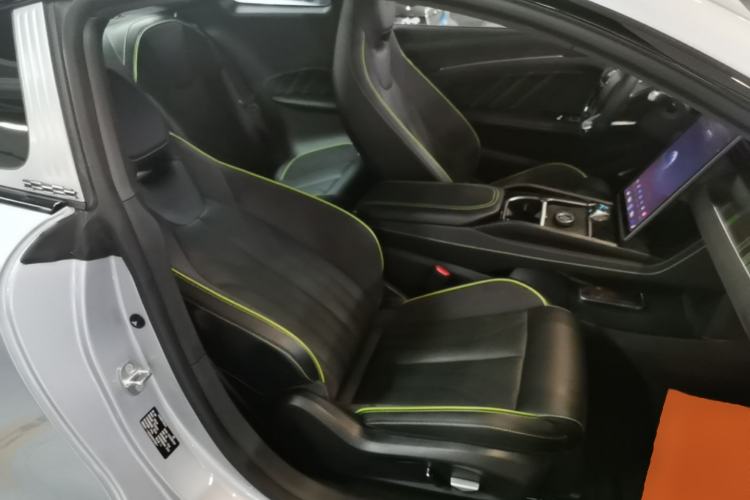Used NETA GT 2023 560 Right Front Seat