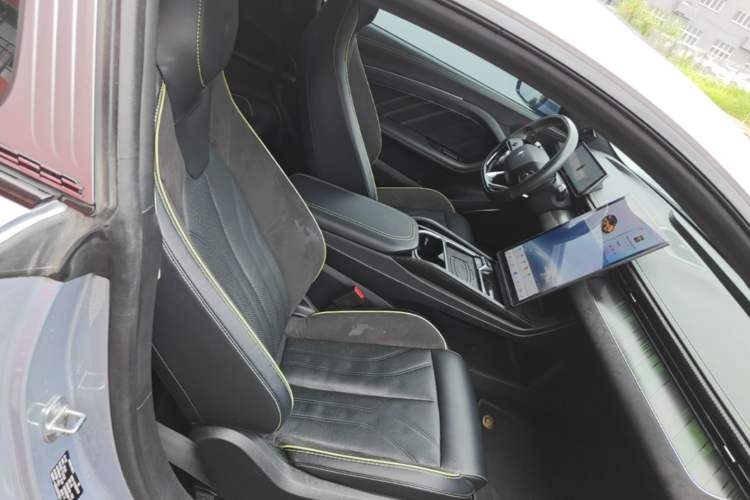 Used NETA GT 2023 560 Right Front Seat