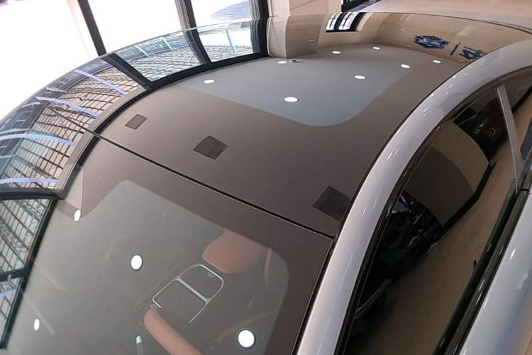 Used NETA GT 2023 660 Roof