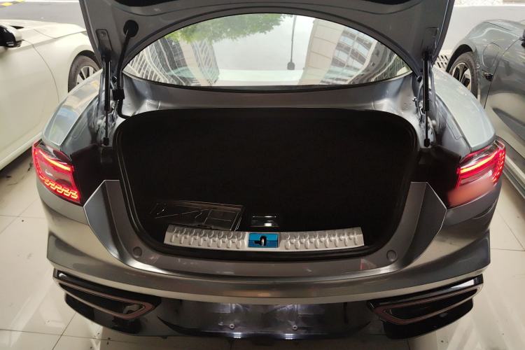 Used NETA GT 2023 560 Trunk