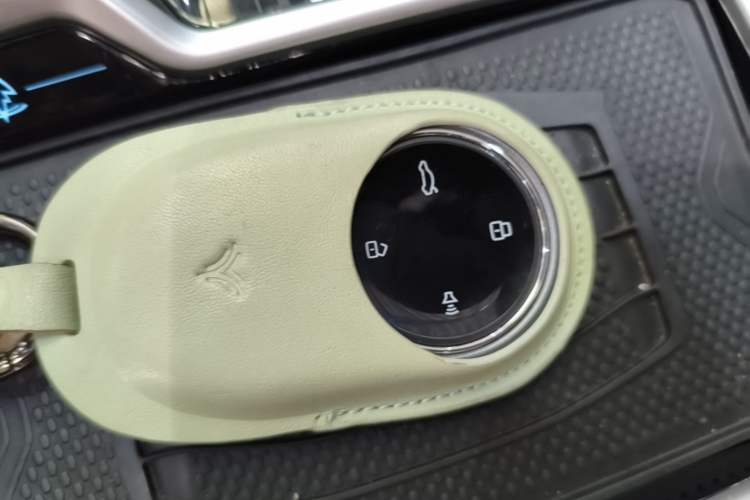 Used NETA GT 2023 580 AWD Sport Edition Vehicle Key