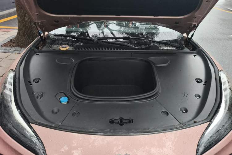 Used NETA GT 2023 560 Engine Bay