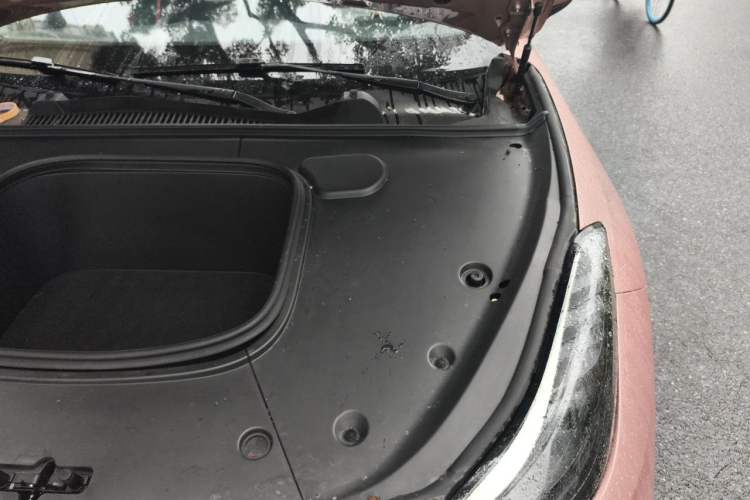 Used NETA GT 2023 560 Engine Bay Left