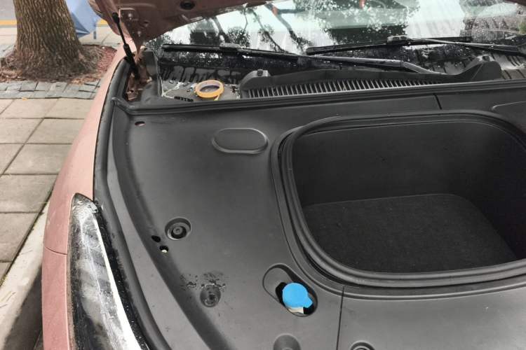 Used NETA GT 2023 560 Engine Bay Right