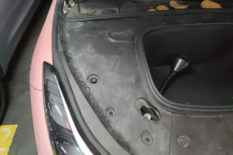 Used NETA GT 2023 580 AWD Engine Bay Right