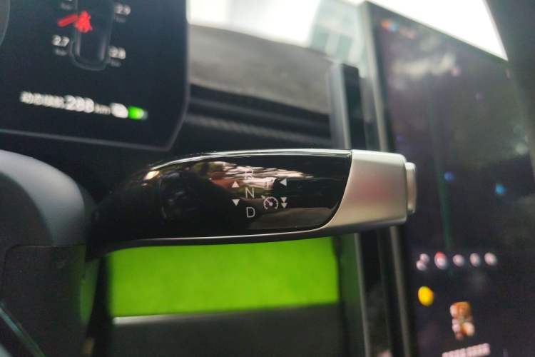 Used NETA GT 2023 580 AWD Gear Lever