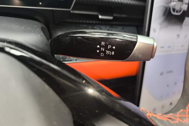 Used NETA GT 2023 560 Gear Lever