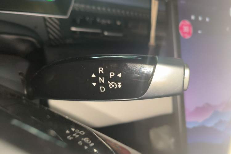 Used NETA GT 2023 560 Gear Lever
