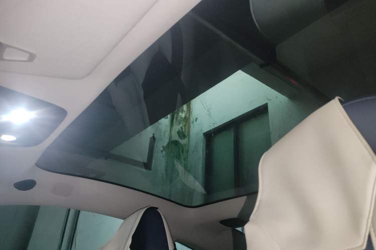 Used NETA GT 2023 560 Headliner