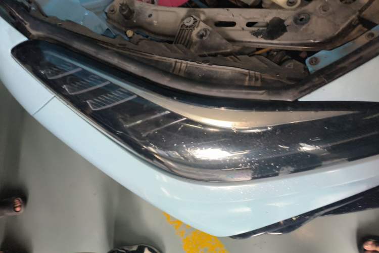 Used NETA GT 2023 560 Right Front Headlight