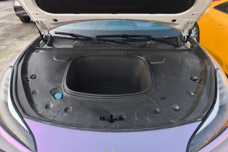 Used NETA GT 2023 560 Engine Bay