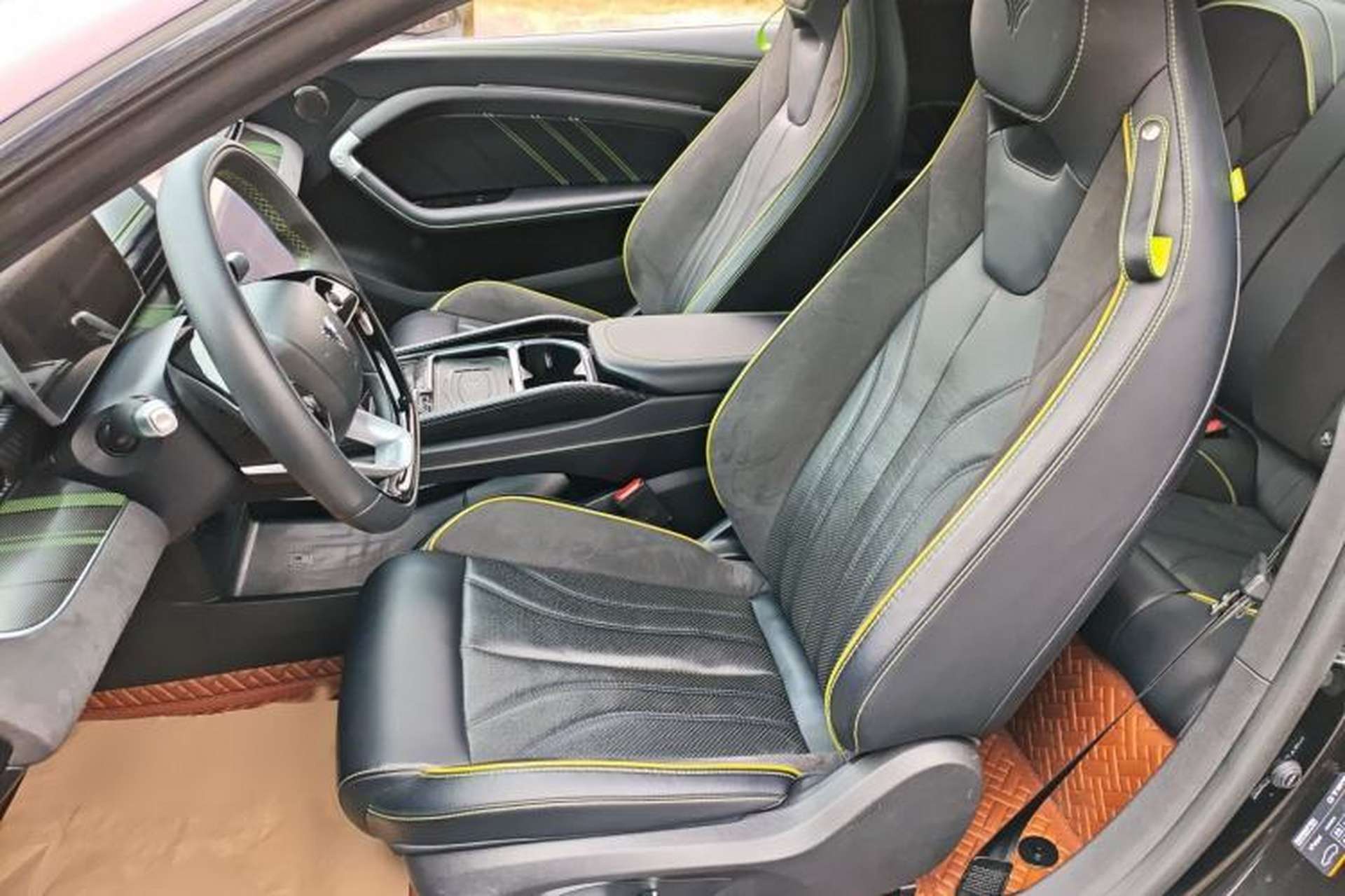 Used NETA GT 2023 560 Left Front Seat