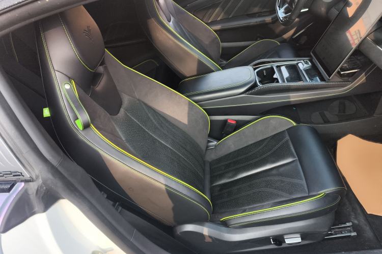 Used NETA GT 2023 560 Right Front Seat