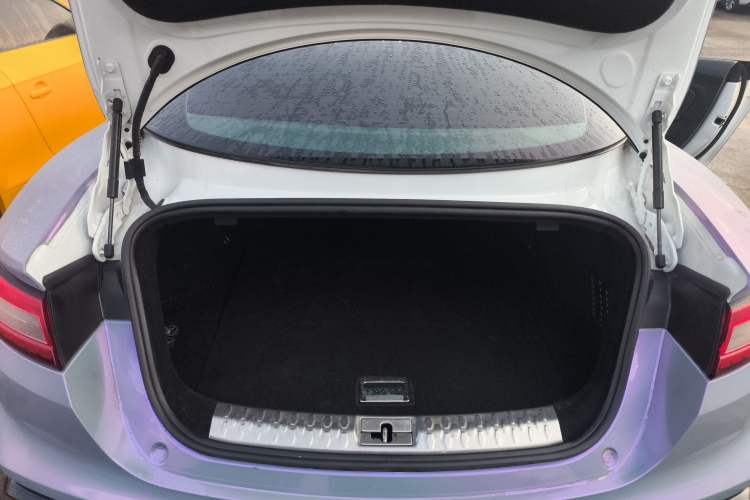 Used NETA GT 2023 560 Trunk