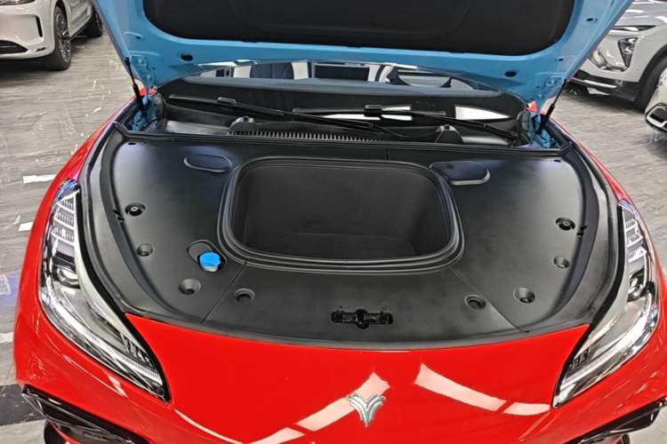 Used NETA GT 2023 580 AWD Engine Bay