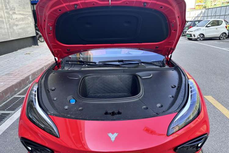 Used NETA GT 2023 560 Engine Bay