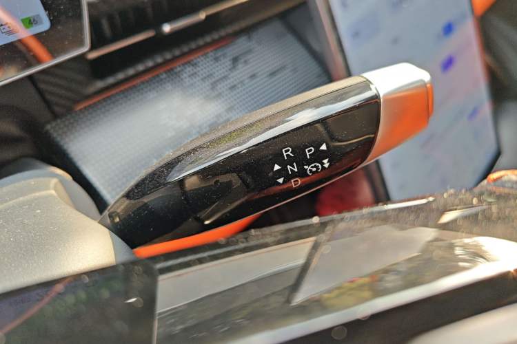 Used NETA GT 2023 560 Gear Lever