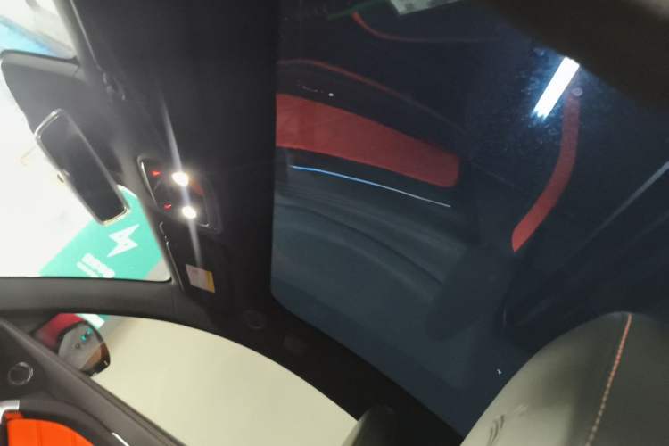 Used NETA GT 2023 560 Headliner