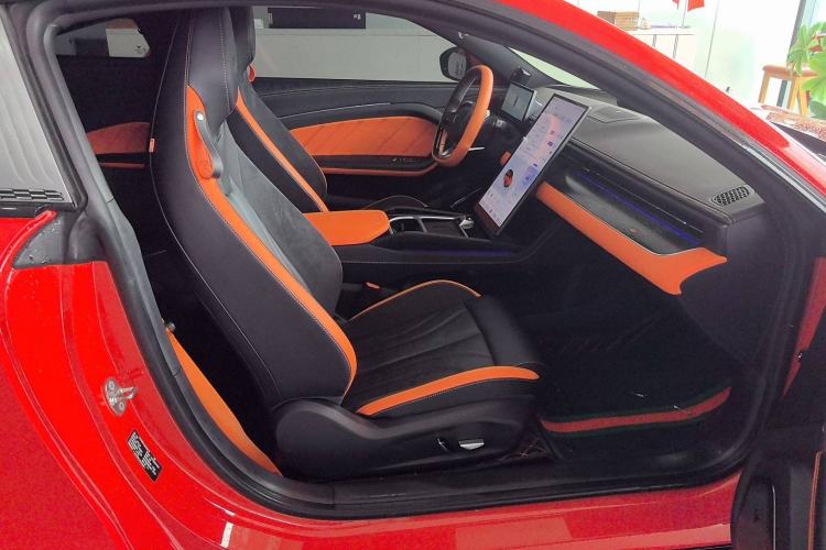 Used NETA GT 2023 560 Right Front Seat