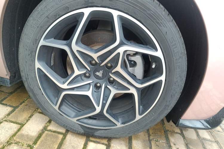 Used NETA GT 2023 660 Right Front Wheel Hub